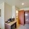 Cobblestone Inn & Suites - Clintonville - Clintonville