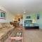 Kaleialoha 402 · KA 402 Spacious Studio Close to Ocean Heated Po
