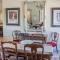Mistique Waters Guesthouse