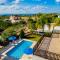 Villa Sunlove