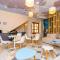 Hostel Dvor
