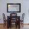 Alex Cosy Quarters - 2 Bedrooms & Private Parking