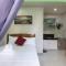 Sea Garden Suites