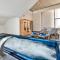 Villa Gaia - Sunset Views, Indoor Heated Pool, Sauna and Games Room