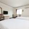 Yawan Hotel
