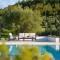Casa Mille Olivi - Peaceful Lake View House, Private 50m2 Pool, near Motovun