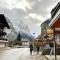 Chalet Maithili Lauterbrunnen -152-Year-Old Majestic Chalet