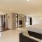 F Hotel - Sanyi