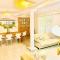 Villa Magellan, walkable Orient Bay beach, private pool