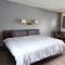 Capital O Swan Inn Comstock Park
