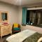 Cottage 33 Old Killarney Village Killarney V93K66X 4 King Beds Sleeps 8 Sharing