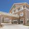 GrandStay Hotel & Suites Valley City