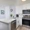 F204 - Cozy Seaview Condo