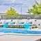 De luxe Villa Palace Al Nera 2 swimming pools at sea