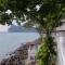 Phi Phi Cozy Seafront Resort