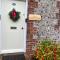 Cosy Flint Cottage