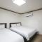 Top Island Hotel