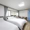 Top Island Hotel