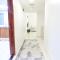 Family Friendly 1 Bedroom Stylish Creek front
