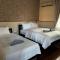 Noom Guesthouse
