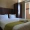 Cube Hotel