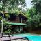 Sunset Lodge