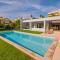 Villa L