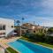 Villa L