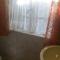 Uitenhage Apartment - 4 Graaff-Reinet Rd - Uitenhage