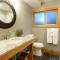 Silver Peak Lodge