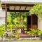 Whispering Palms - Absolute Beachfront Villas