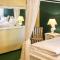 Backstage Hotel