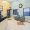 Super 8 by Wyndham Normal Bloomington