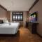 Lijiang Wangfu Hotel