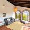 Historic house 5 minutes walk from the beach
