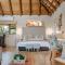 La Roca Guest House