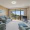 7 Flynns Beach Apartments