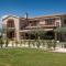 Rustic villa Marijanin Vrt with pool in Tinjan