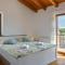 Rustic villa Marijanin Vrt with pool in Tinjan