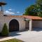 Rustic villa Catarina with pool in Tinjan