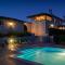 Rustic villa Catarina with pool in Tinjan