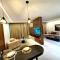 King Suites Hotel