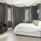 Central Green Point Apartment