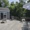 Sunroom Spacious Deck 8 Mins to Mayflower Beach