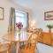 3 Bed in Torquay oc-h28551