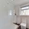 3 Bed in Torquay oc-h28551
