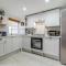 3 Bed in Padstow oc-p00397