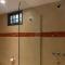 ViviSierras, Carlos Paz casa centro frente al lago, pileta climatizada, 4 dormitorios, 3 baños, quincho