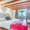 3 Bed in Outgate oc-gl018