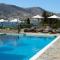 Akrotiri Hotel